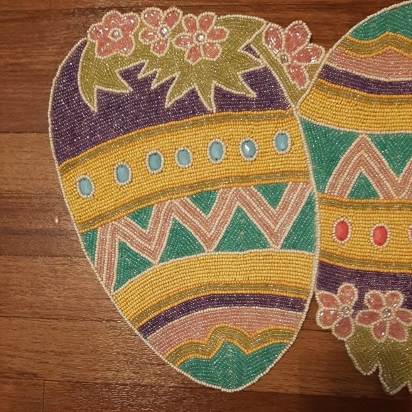 Jewelled Easter Egg Table Runner Beaded Floral - Picture 6 of 13